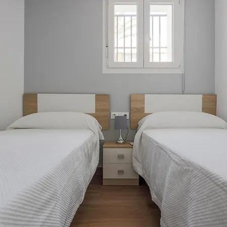 Apartman Caleta De 2 *
